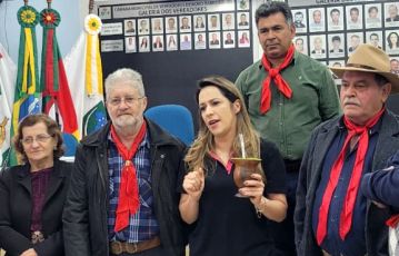 Chama Crioula é recebida pela Câmara de Vereadores 